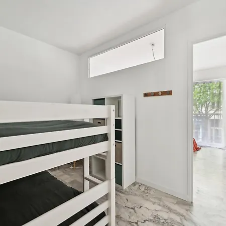 Appartement Un Exterieur Spacieux En Plein Centre D By Weekome Antibes