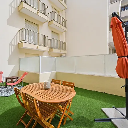 Appartement Un Exterieur Spacieux En Plein Centre D By Weekome *